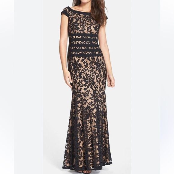 TADASHI SHOJI Navy/Nude Lace Mermaid Cap Sleeve Formal Full Length Gown Sz 14 - Picture 1 of 12